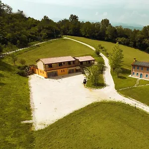 Nikolas' Valley Bed & Breakfast